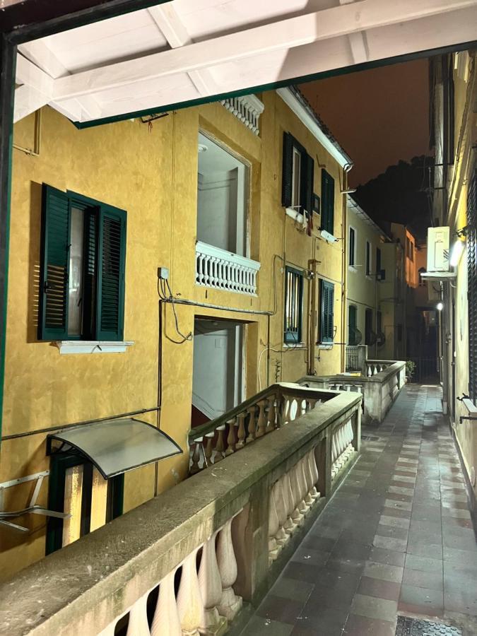 The Secret Garden Apartamento Salerno Exterior foto