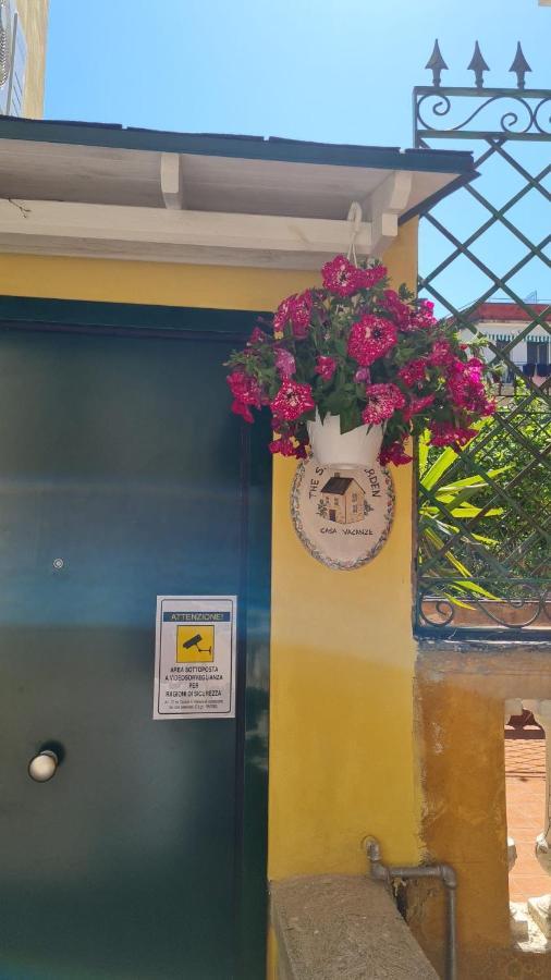 The Secret Garden Apartamento Salerno Exterior foto