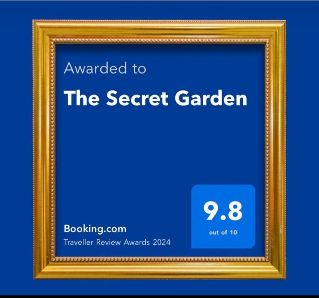 The Secret Garden Apartamento Salerno Exterior foto